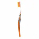Escova de Dente Colgate Slim Soft Advanced Ultra Macia com 2 unidades