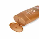Protetor Solar Corporal Cenoura & Bronze com Cor FPS 15 com 110ml