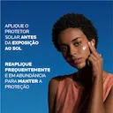 Protetor Solar Facial com Cor La Roche-Posay Anthelios Airlicium Antioleosidade Pele Clara FPS 70 40g