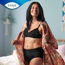 Roupa Íntima Feminina Tena Pants Discreet Black P/M 8 unidades