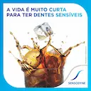 Kit Pasta de Dente Sensodyne Branqueador Extra Fresh com 3 unidades de 90g cada