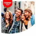 Escova de Dente Colgate Gengiva Therapy Macia com 1 unidade