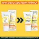 Protetor Solar Hidratante Facial Garnier Uniform & Matte Vitamina C FPS 50 Cor Clara 40g