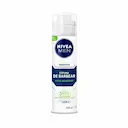 Espuma de Barbear Nivea Men Sensitive com 200ml
