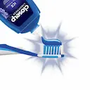 Pasta de Dente em Gel Closeup Liquifresh Ice Antibacteriano com Flúor de 100g