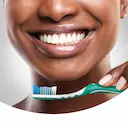 Escova de Dente Colgate Whitening Macia Cabeça Compacta com 2 Unidades