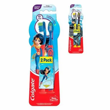 ESCOVA DENTAL COLGATE SMILES BATMAN &amp;amp;AMP; MULHER MARAVILHA 2 UNIDADES