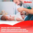 Kit Creme Preventivo de Assaduras Huggies Supreme Care Óleo de Amêndoas 3 unidades de 80g cada