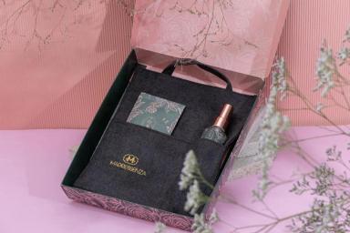 KIT CARRO MADRESSENZA LA ROSA AROMATIZADOR DE AMBIENTE 30ML + LIXEIRA DE CARRO + SACHê PERFUMADO 10G ROSAS