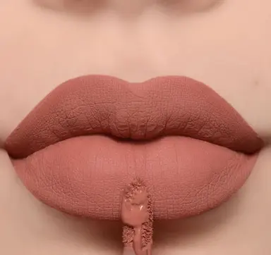 MARI MARIA BATOM LíQUIDO MATTE Ashy