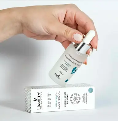 SERUM FACIAL PREBIOTICO VITAMINA C + ACIDO FERULICO L&amp;amp;#039APIELY 30ML