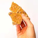 Chocolate Branco com Canela Nutznack Amêndoas, Caramelo Crocante e Flor de Sal com 160g